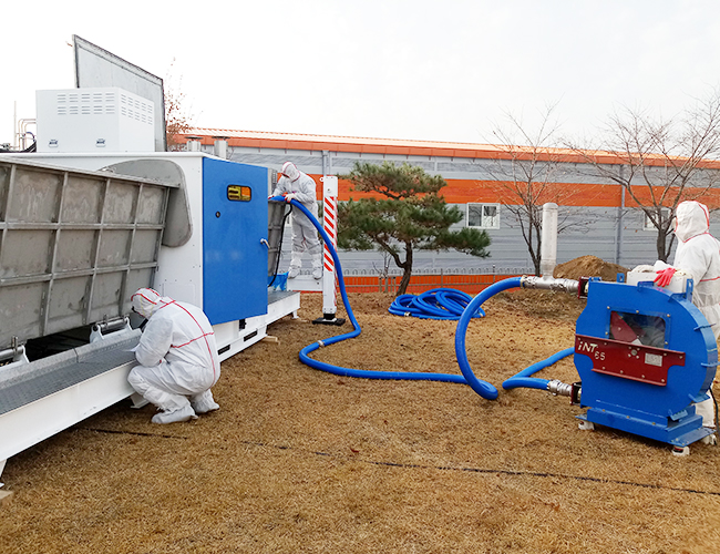 Pumping leachate out